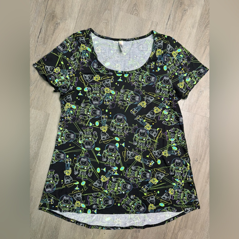 LuLaRoe Disney Toy Story Women’s Medium M Classic Tee Pixar Neon